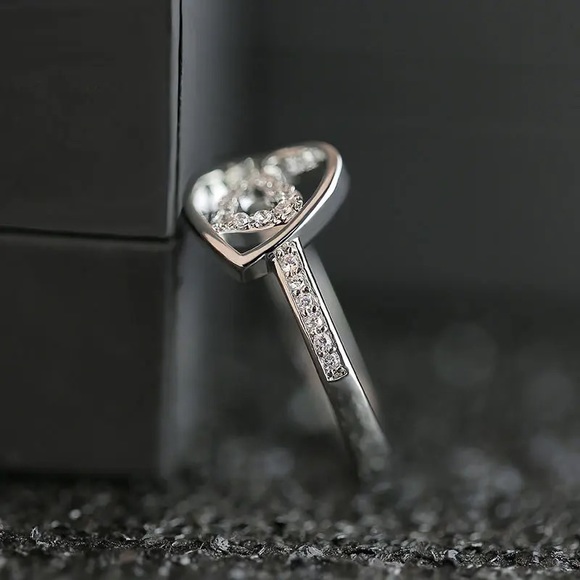 New 925 Silver Double Heart Sweet Diamond Ring 💍 - Picture 3 of 6